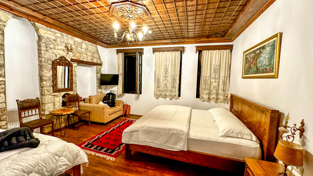 noclegi w Beracie, hotel Beratit