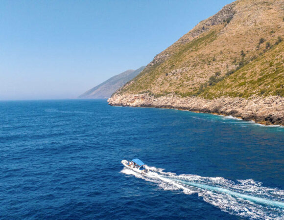 speedboat
