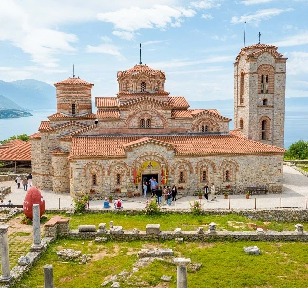 Cerkiew św. Pantelejmona jezioro Ochrydzkie